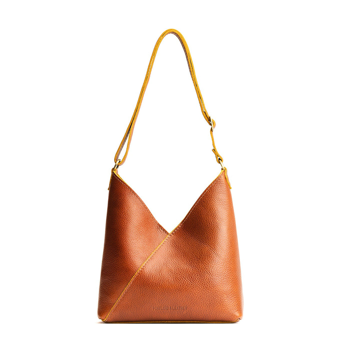 ✨ Premium Leather Shoulder Bag — Timeless Style Meets Everyday Function